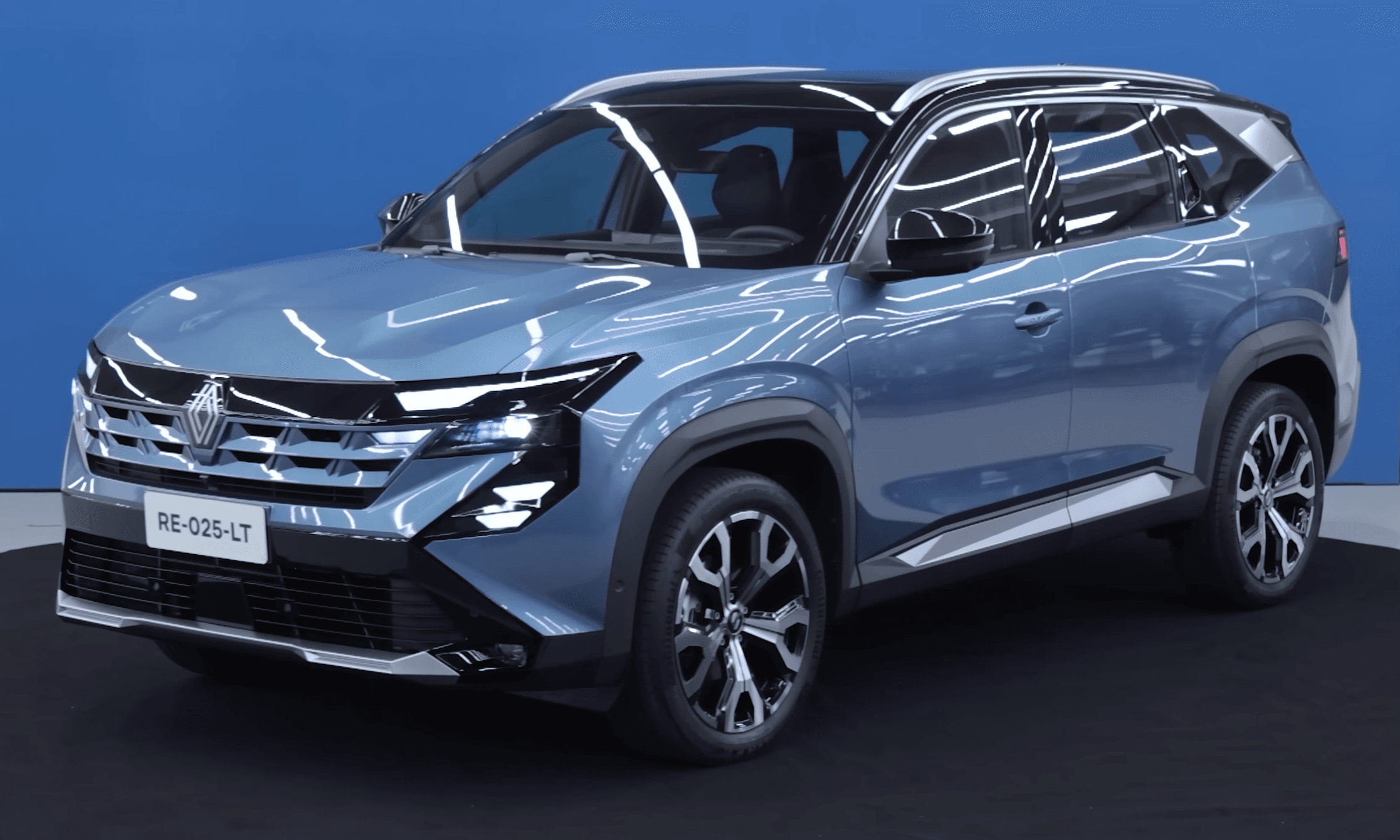 Renault Boreal Alınır mı? 1.3 TCe mi Full Hybrid mi, Bagaj, Tüketim ve Bilinmesi Gerekenler (2026)