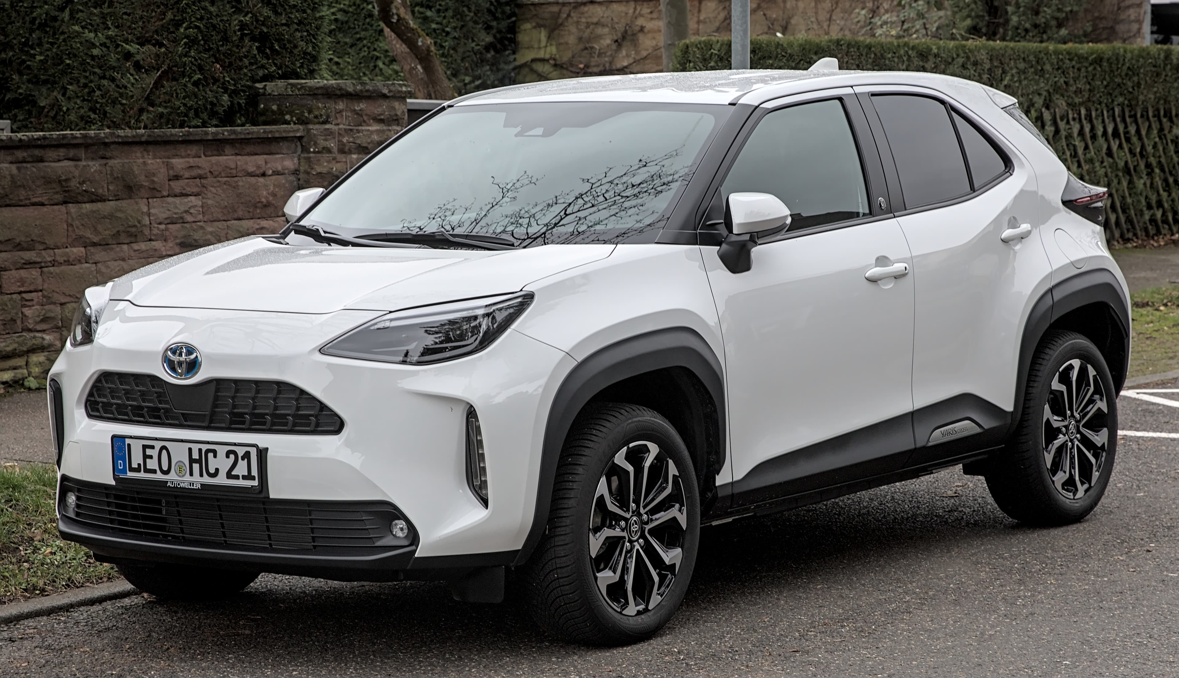 Toyota Yaris Cross İkinci El Alırken Dikkat: Hibrit Sistem, 3 Silindirli Motor Hissi ve 12V Akü